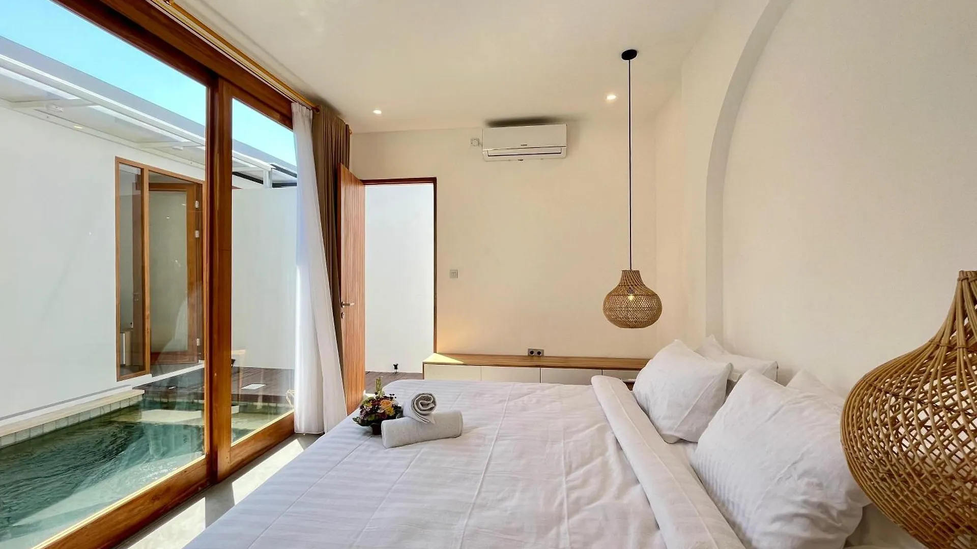 Queen Bee 2Br Private Villa Seminyak