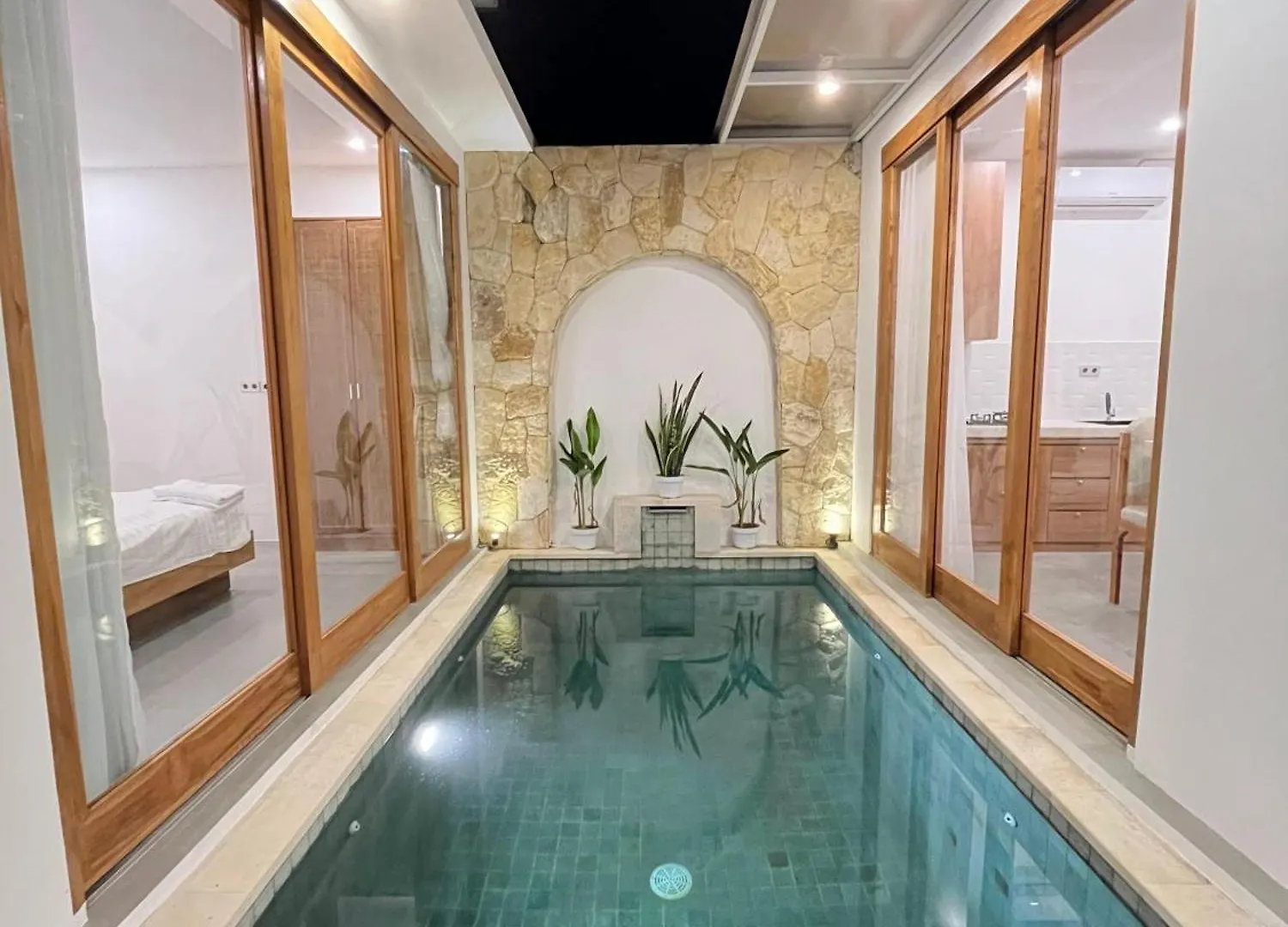 Queen Bee 2Br Private Villa Seminyak  Indonesia